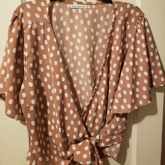 Abercrombie & Fitch Tops - Abercrombie & Fitch Short-Sleeve Faux Silk Wrap Top